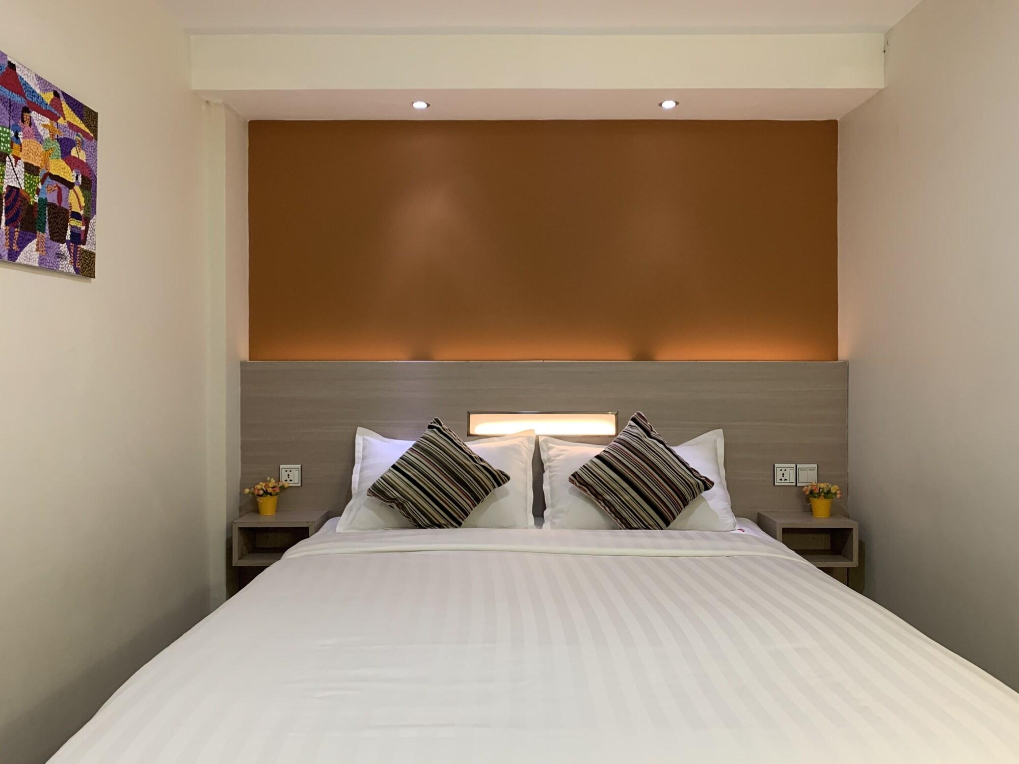 The Vibe Inn Γιανγκόν Εξωτερικό φωτογραφία