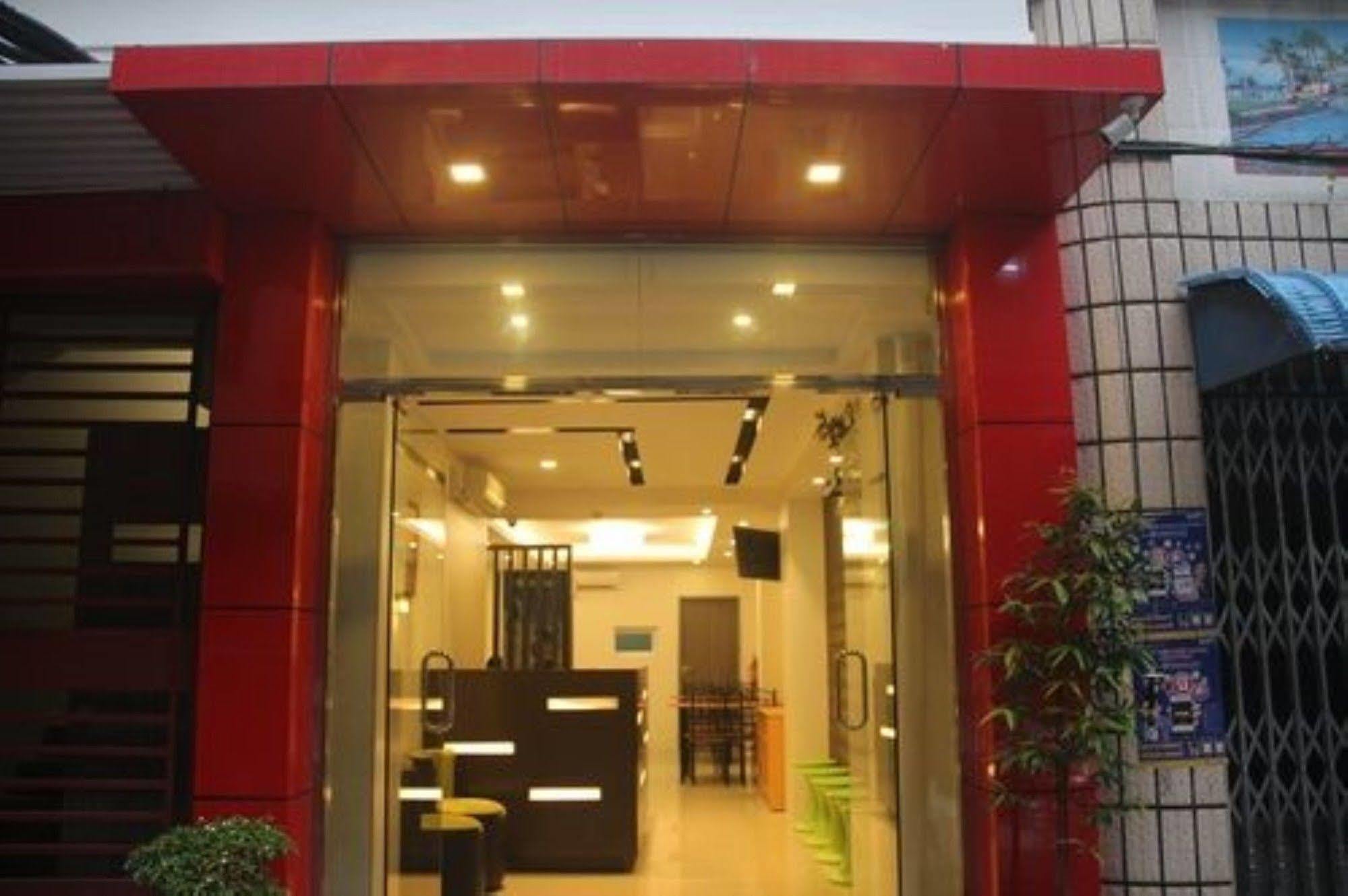 The Vibe Inn Γιανγκόν Εξωτερικό φωτογραφία