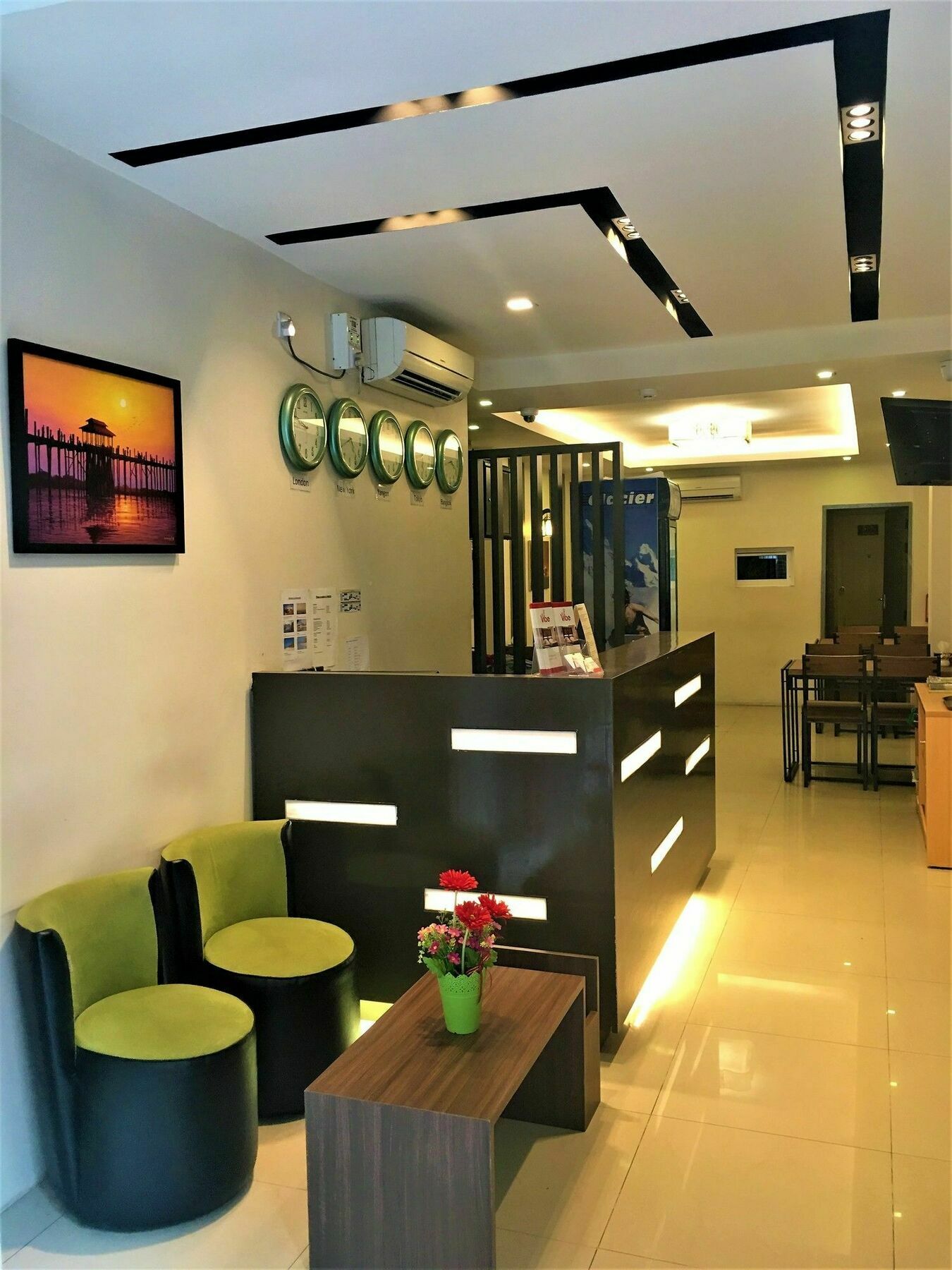The Vibe Inn Γιανγκόν Εξωτερικό φωτογραφία