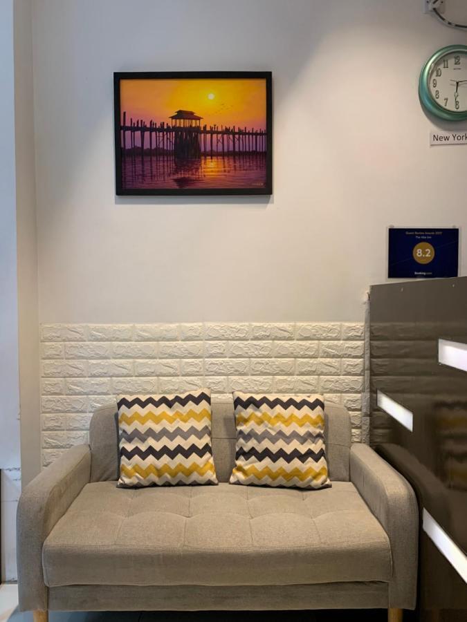 The Vibe Inn Γιανγκόν Εξωτερικό φωτογραφία