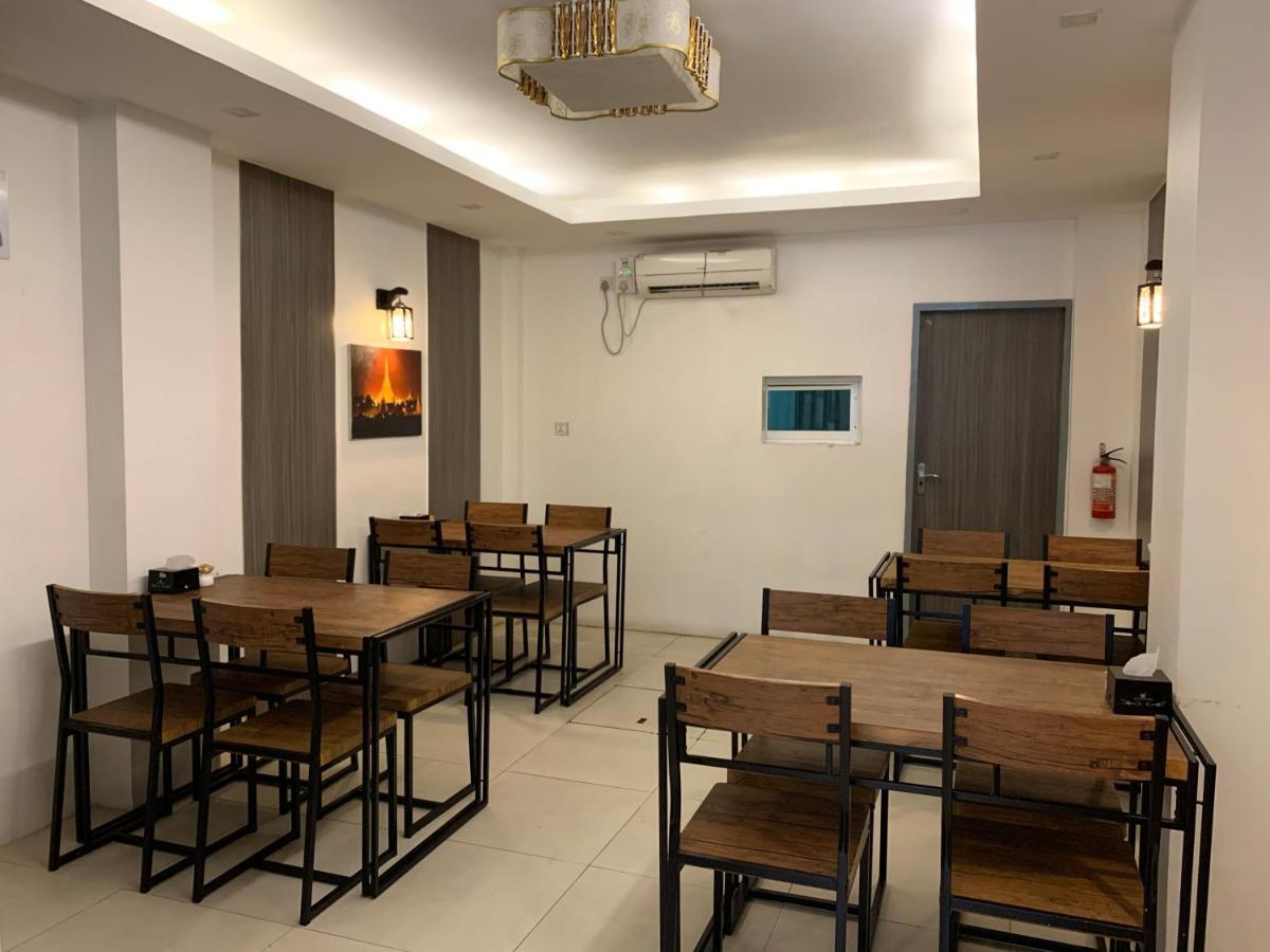 The Vibe Inn Γιανγκόν Εξωτερικό φωτογραφία